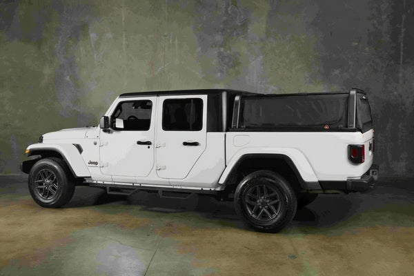 MOTŪ Hybrid Truck Cap for Jeep Gladiator